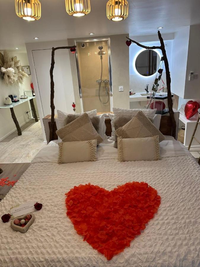 Appartement Jacuzzi Prive อาวีญง ภายนอก รูปภาพ